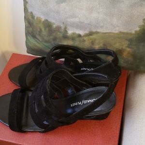 Donald Pliner Sandals